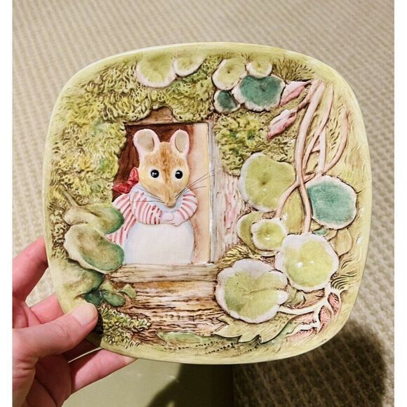 Vintage Beatrix Potter 1981 Third Edition Hand Painted Collector’s Plate - Picture 7 of 12